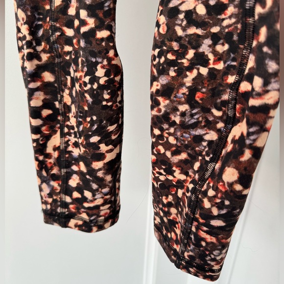 SOLD: LULULEMON 🍋 - Invigorate Leggings - Picture 6 of 11
